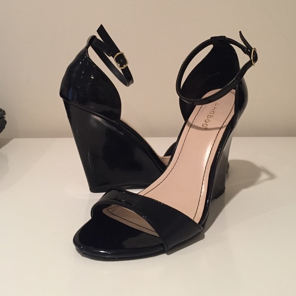 Black Patent Leather Strappy Wedge