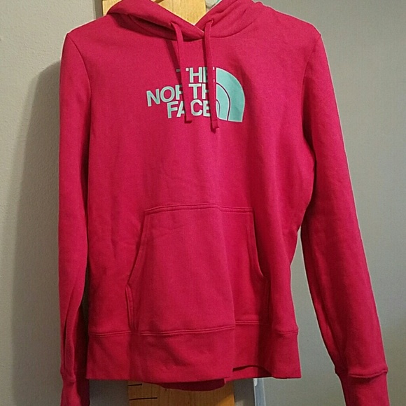 NWOT north face hoodie