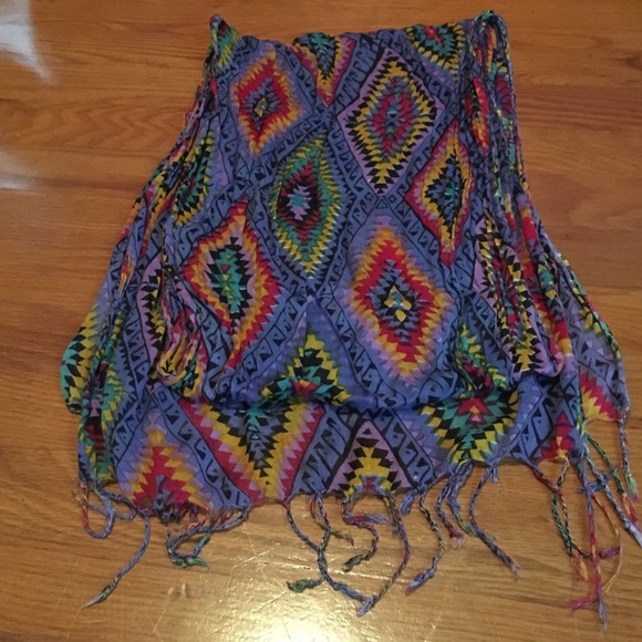 Printed fringe scarf