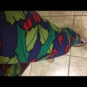 OS Lularoe 2016 holiday leggings