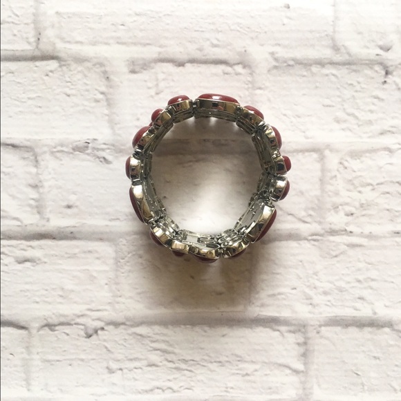 Stylish Statement Stretch Bracelet! - Picture 3 of 3