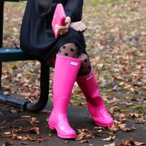 Hot pink Hunter rain boots