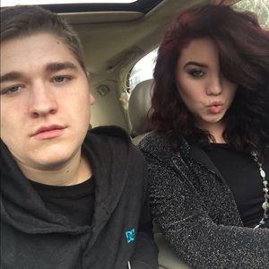 Meet your Posher, Kayla