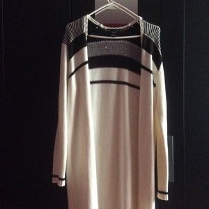 Long Black/White cardigan 💕