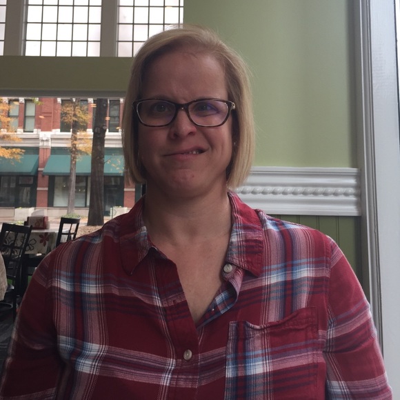 Meet your Posher, Chris - Picture 1 of 1