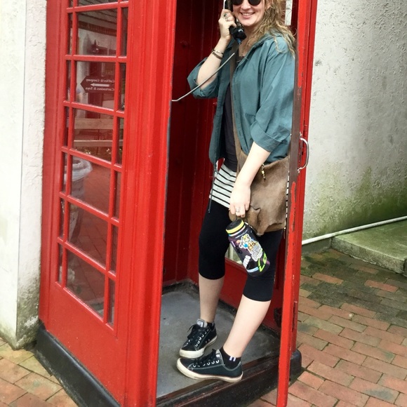 Meet your Posher, Anna - Picture 3 of 3