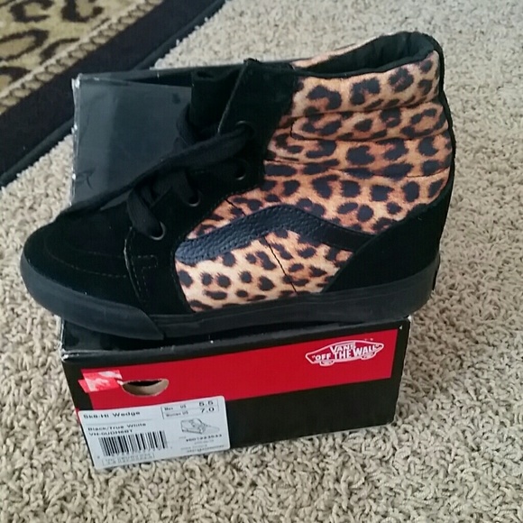 Womens wedge sneakers