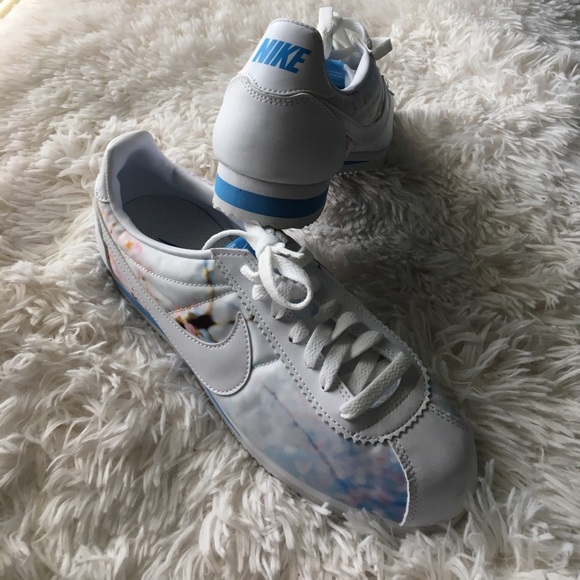 New Women's Nike Cherry Blossom Cortez Sneakers - Picture 6 of 8