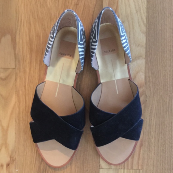 Dolce vita sandals
