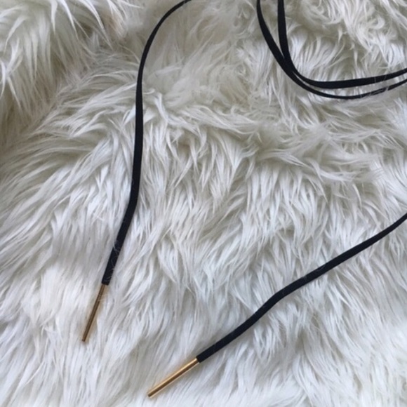 Black Suede Wrap Around Choker - Picture 3 of 4