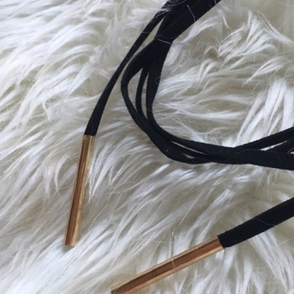 Black Suede Wrap Around Choker - Picture 4 of 4