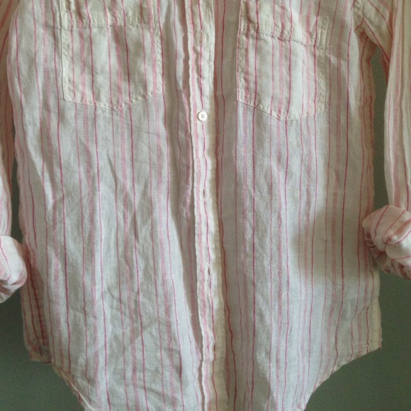 NWT Gap
Linen Button Down - Picture 3 of 3