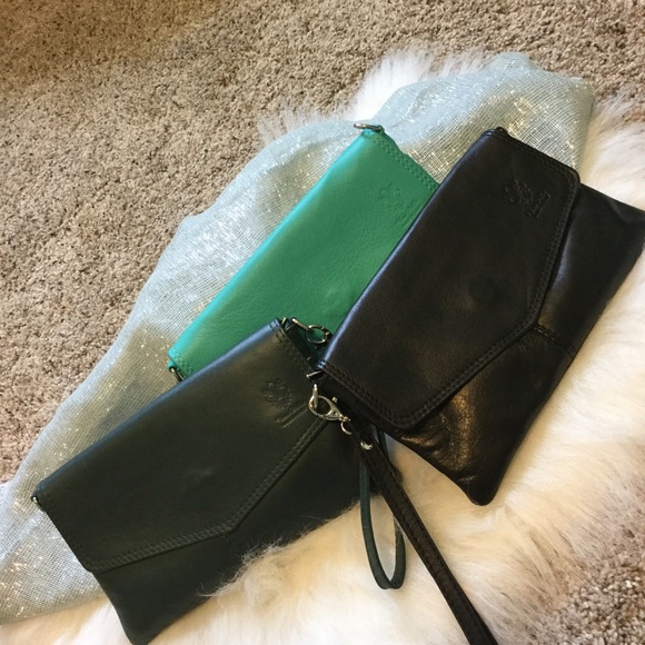 🇮🇹Brand New Teal Leather Crossbody/Wristlet🇮🇹 - Picture 4 of 4