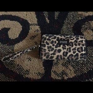 Wristlet
