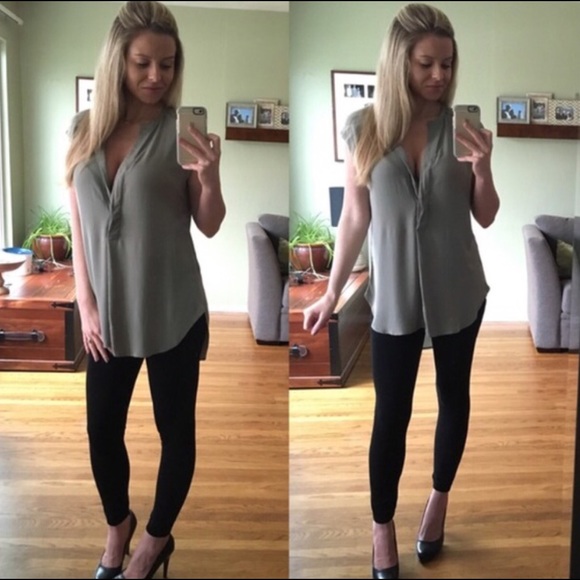 •Reposhing• Sage Sleeveless Blouse