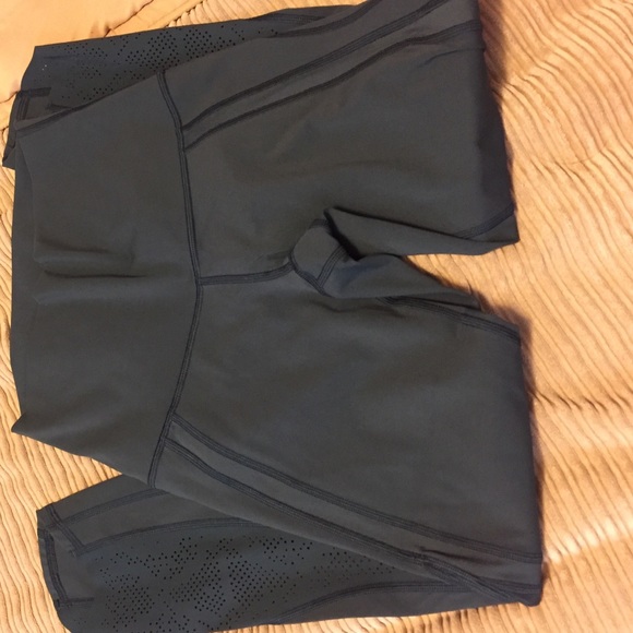 Lululemon leggings - Picture 4 of 4