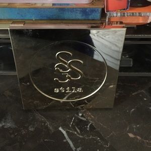 STILA - EYES ARE THE WINDOW  eyeshadow palette.