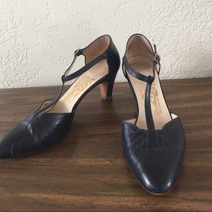 ❄️100% Authentic Ferragamo Heels❄️