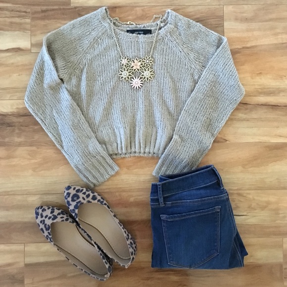 Forever 21 crop sweater - Picture 1 of 2