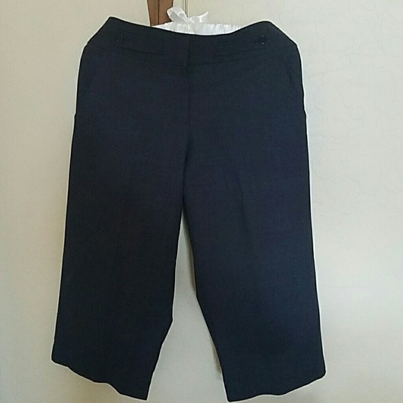 BCBG MaxAzria Capri's