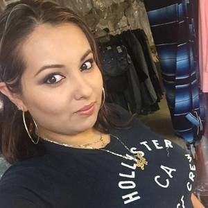 Meet your Posher, Laura