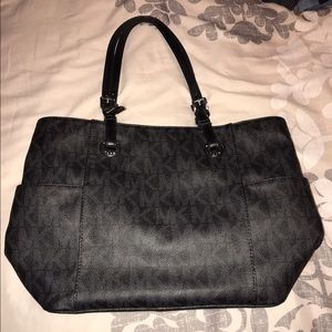 Michael Kors tote
