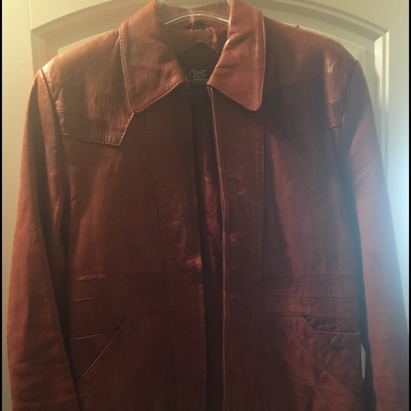 Vintage Eros leather jacket size 40 (size 12/14)