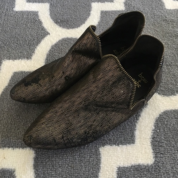 Used Beau and Ashe gold and black booties