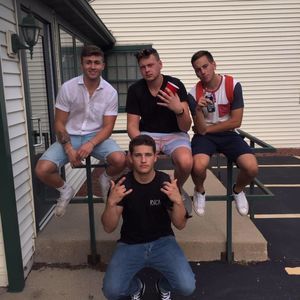 Meet your Posher, Ethan