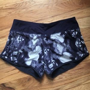 Lululemon reversible short