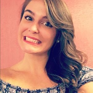 Meet your Posher, Casey