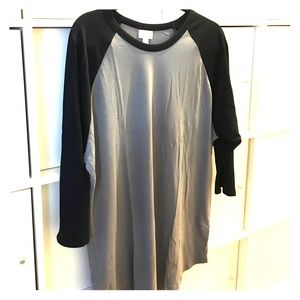 LuLaRoe Randy Shirt 2XL Grey w Black Sleeves NWOT