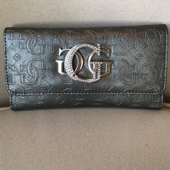 NEW GUESS WALLET in pewter with rhinestones