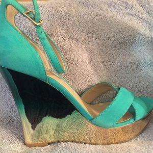 Gorgeous Ombré wedge sandals!