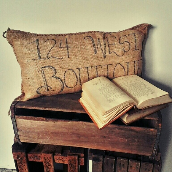 Posh Store - Picture 1 of 1