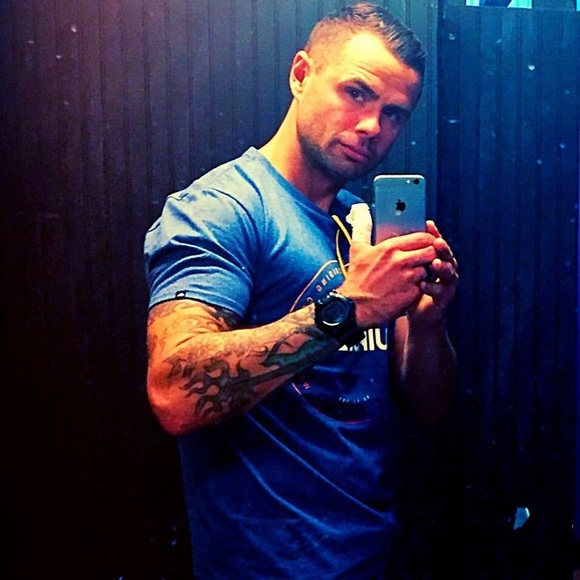 Meet your Posher, Dustin - Picture 3 of 3