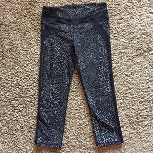 Fabletics Capri leggings