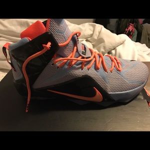 Lebron size 13