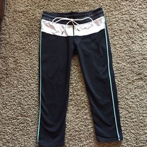 Fabletics Capri leggings