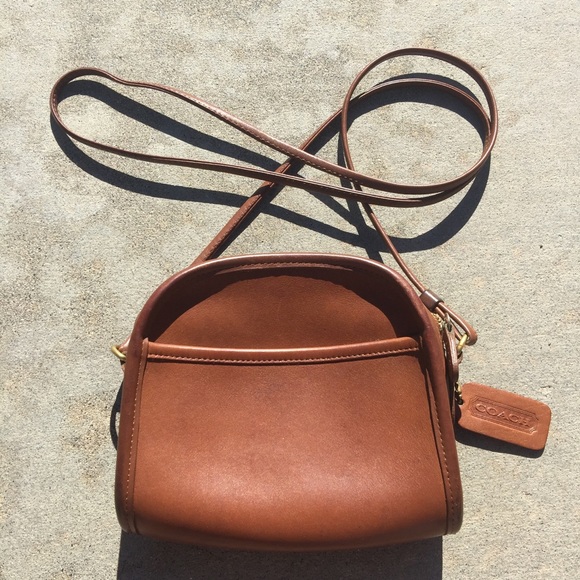 ✨Sale✨Vintage Coach Demi Crossbody in British Tan