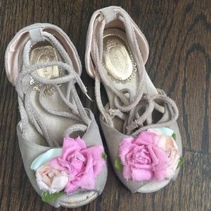 Girls lace up shoes 8t