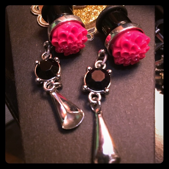 Handmade 00g Plugs