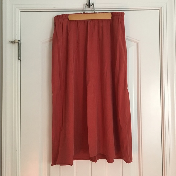 **FINAL PRICE** Old Navy Midi length skirt