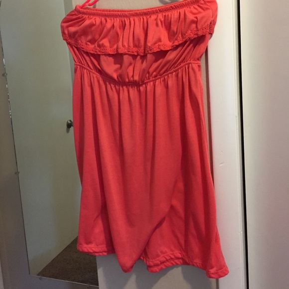 Strapless dress