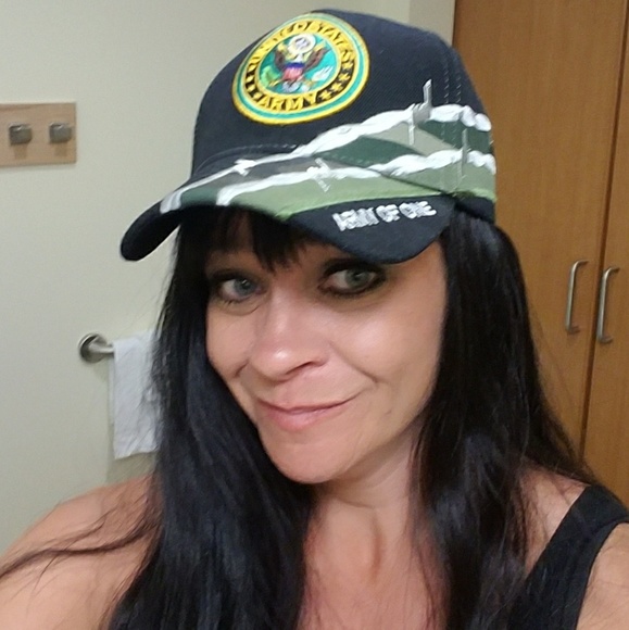 Meet your Posher, Kellie - Picture 2 of 5