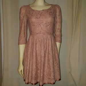 Beautiful 3/4 sleeve babydoll dress fully lined
