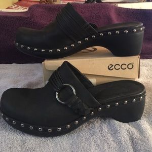 Ecco Black Leather Clog Mules