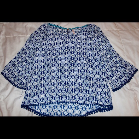 Tribal Print Quarter-Sleeve Top - Picture 1 of 2