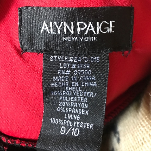 Alyn Paige dress - Picture 4 of 7