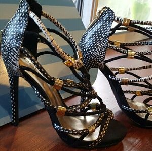 Bebe strappy high heela